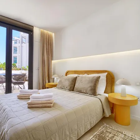 Appartement Nerea Beachfront Direct Access *